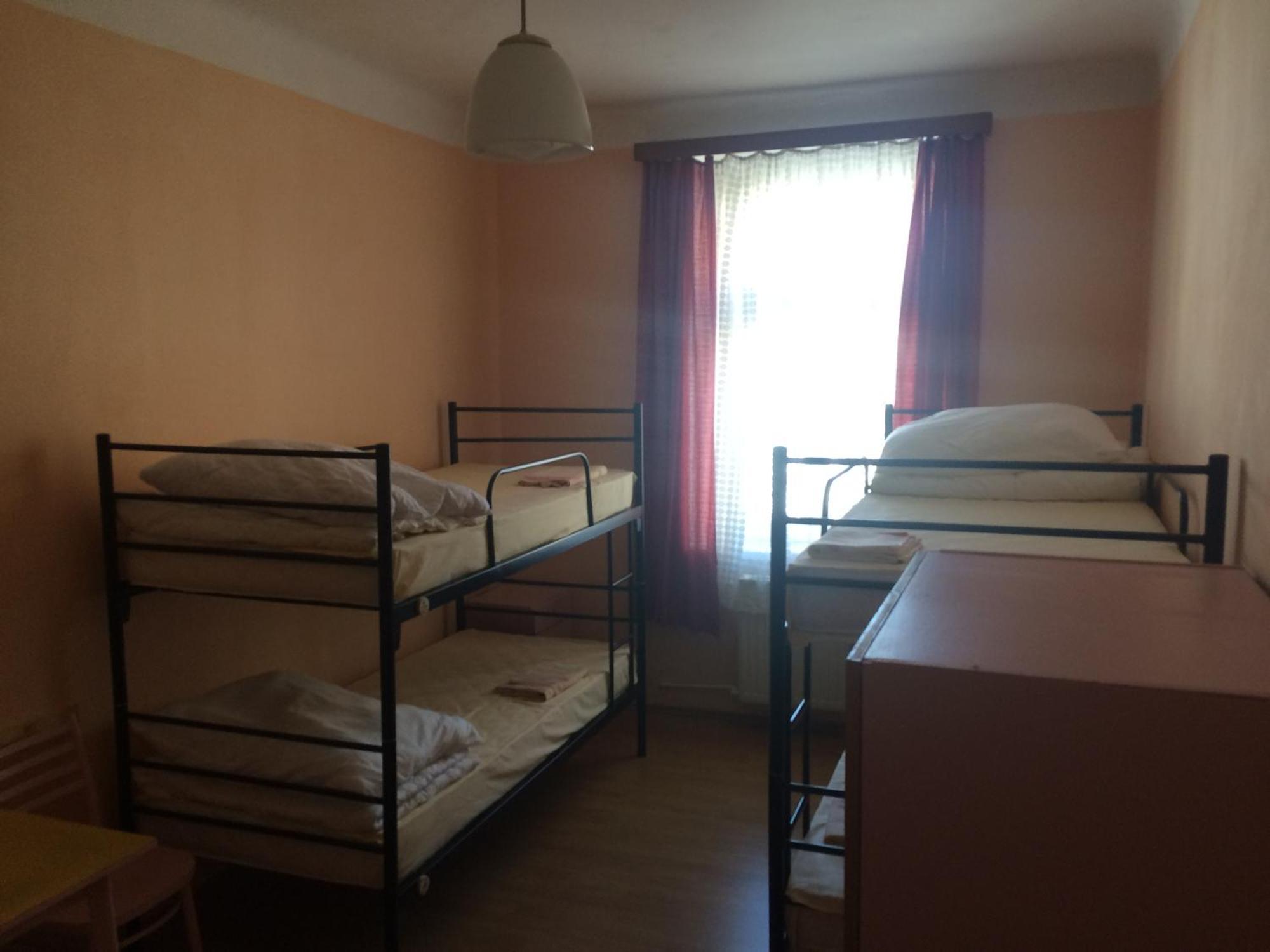 Hostel Dakura Praha Bagian luar foto
