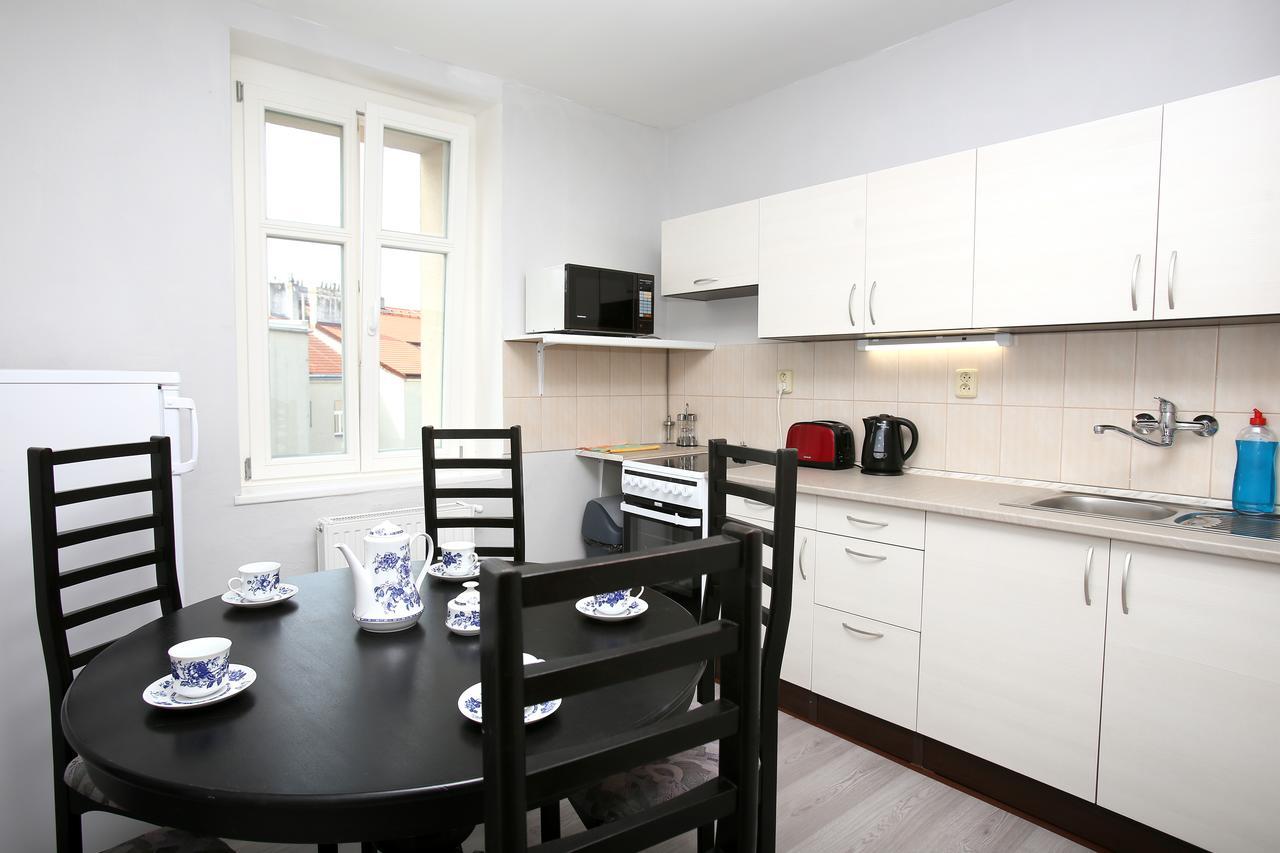 Hostel Dakura Praha Bagian luar foto