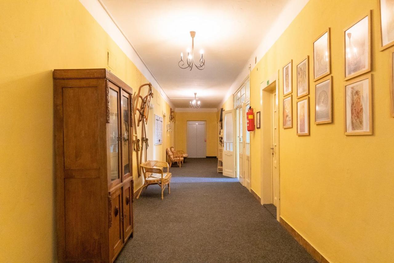 Hostel Dakura Praha Bagian luar foto